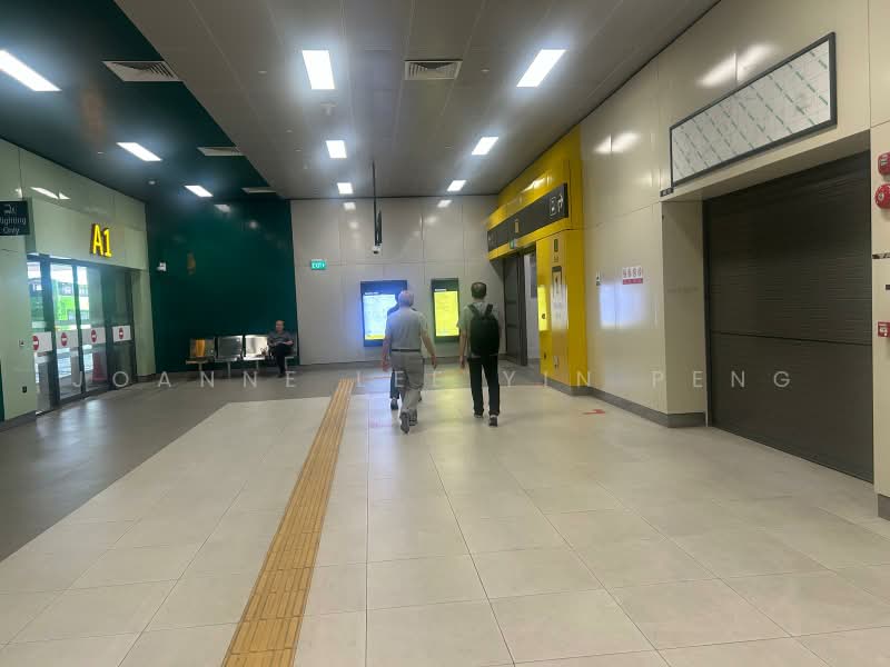Pasir Ris Mall, Pasir Ris Central, 240 sqft, Other Retail For Rent, by Joanne Lee Yin Peng, 500224682 - Lobby - CommercialGuru.com.sg