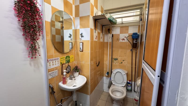 395A Bukit Batok West Ave 5, , 110 sqft, Medical For Rent, by Agnes Eng, 500224694 - Bathroom - CommercialGuru.com.sg