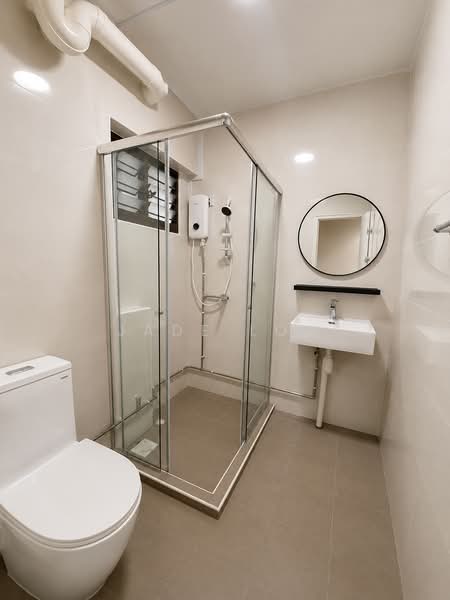 430 Hougang Avenue 6, 430 Hougang Avenue 6, 4 Bedrooms, 1,657 sqft, HDB Flat For Sale, by Jade Low, 500224696 - Bathroom - PropertyGuru.com.sg