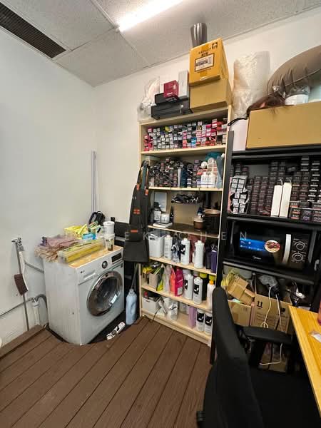 Salon Takeover at Orchard Area, Cuppage Plaza, Salon Takeover at Orchard Area, Cuppage Plaza, Orchard / River Valley, 334 sqft, Mall Shop For Rent, by Derek Chen, 500224723 - CommercialGuru.com.sg