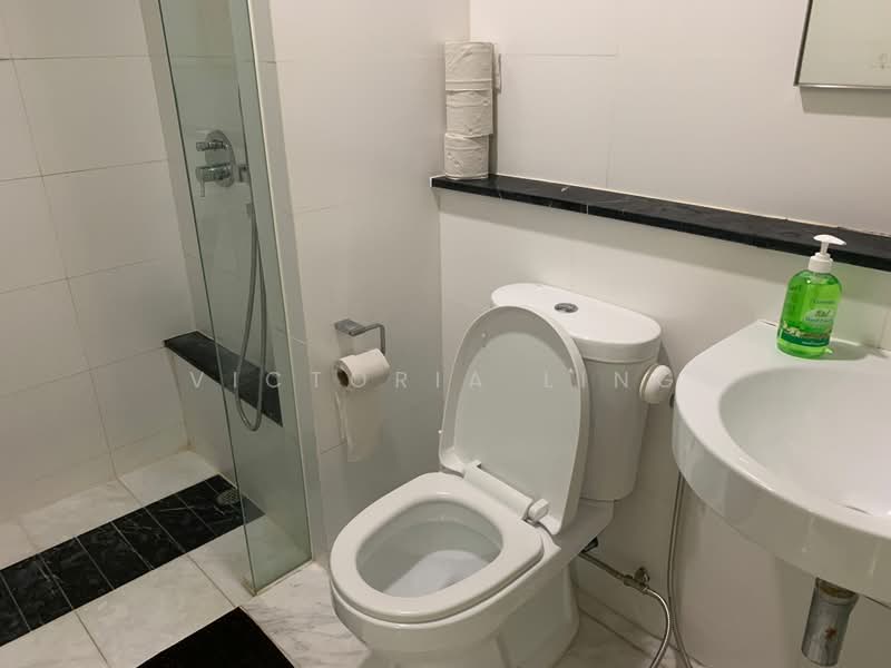 The Centris, 61 Jurong West Central 3, Room Rental, 140 sqft, Apartment For Rent, by Victoria Ling, 500224724 - Bathroom - PropertyGuru.com.sg