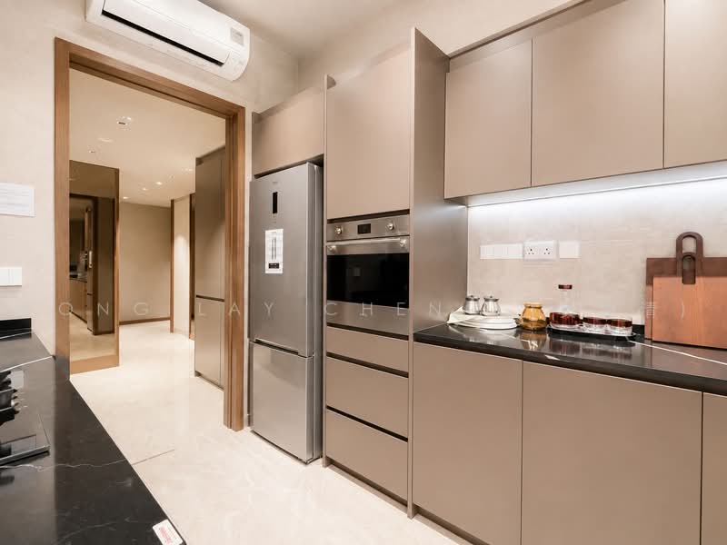 One Marina Gardens, 3 Marina Gardens Lane, 3 Bedrooms, 904 sqft, Condominium For Sale, by Wong Lay Cheng (黄丽清), 500224729 - Kitchen - PropertyGuru.com.sg