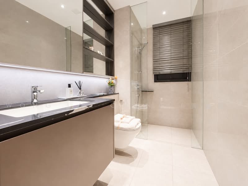 One Marina Gardens, 3 Marina Gardens Lane, 3 Bedrooms, 904 sqft, Condominium For Sale, by Wong Lay Cheng (黄丽清), 500224729 - Bathroom - PropertyGuru.com.sg