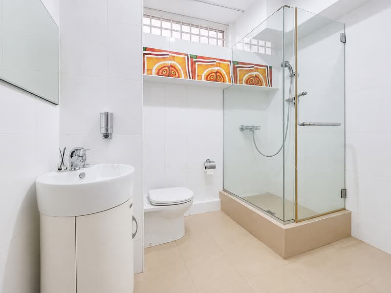 Holland Grove View, , 5 Bedrooms, 3,500 sqft, Semi-Detached House For Rent, by Lim Zhao Xuan, 500224733 - Helper's Bathroom - PropertyGuru.com.sg