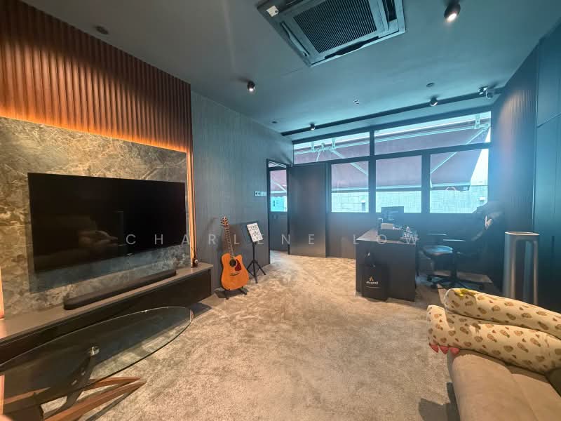 Zervex, 8 Ubi Road 2, 1,216 sqft, Light Industrial (B1) For Sale, by Charlene Low, 500224741 - Living Room - CommercialGuru.com.sg