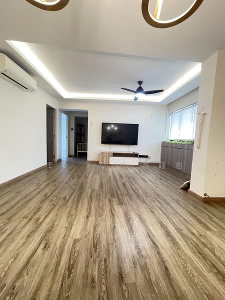 156 Lorong 1 Toa Payoh, 156 Lorong 1 Toa Payoh, 3 Bedrooms, 1,088 sqft, HDB Flat For Sale, by Joey Soo 苏瞳祖儿, 500224774 - Living Room - PropertyGuru.com.sg