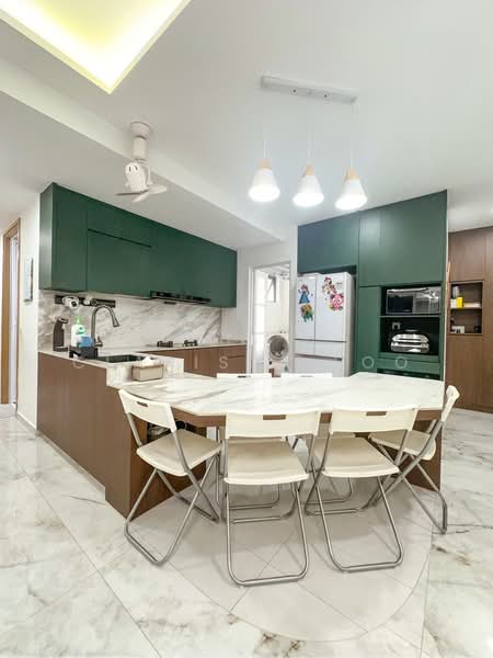 High Park Residences, 29 Fernvale Road, 3 Bedrooms, 980 sqft, Condominium For Sale, by Clarissa Loo, 500224791 - Open concept kitchen - PropertyGuru.com.sg