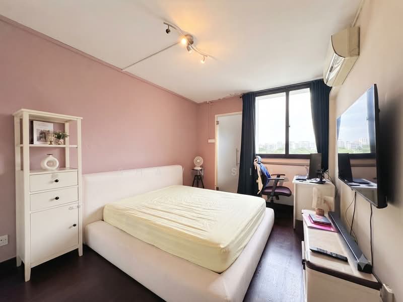 328 Serangoon Avenue 3, 328 Serangoon Avenue 3, 3 Bedrooms, 904 sqft, HDB Flat For Sale, by Shawn Sim, 500224794 - Bedroom - PropertyGuru.com.sg