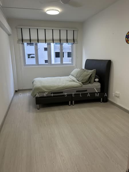 Blk 868 Tampines, Street 83, 4 Bedrooms, 1,302 sqft, HDB Flat For Rent, by Johari Selamat, 500224804 - Bedroom - PropertyGuru.com.sg