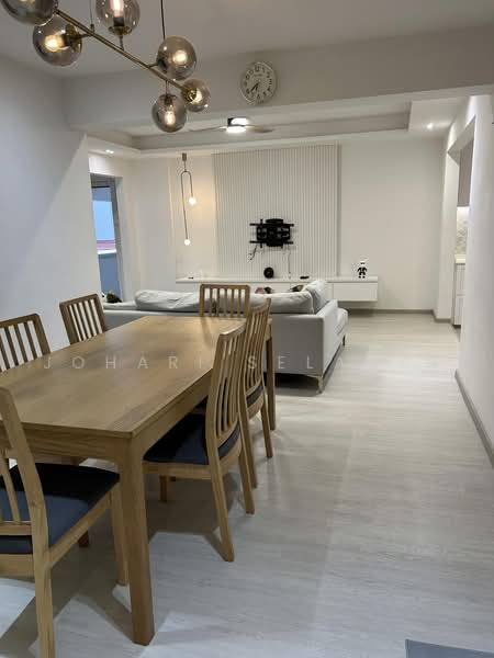 Blk 868 Tampines, Street 83, 4 Bedrooms, 1,302 sqft, HDB Flat For Rent, by Johari Selamat, 500224804 - Living Room - PropertyGuru.com.sg