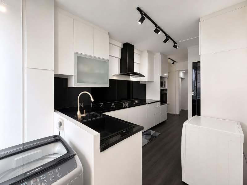 276 Yishun Street 22, 276 Yishun Street 22, 3 Bedrooms, 904 sqft, HDB Flat For Sale, by Nizam AR, 500224811 - Kitchen - PropertyGuru.com.sg
