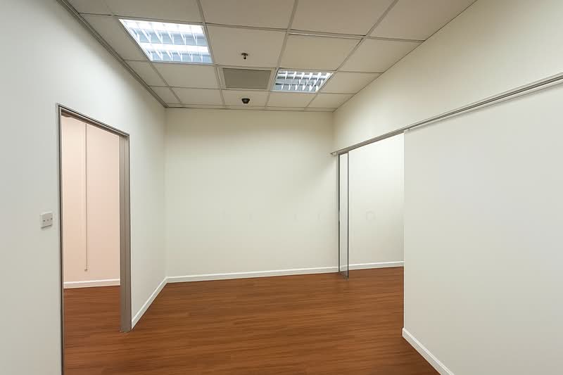 Sim Lim Square, 1 Rochor Canal Road, 366 sqft, Other Retail For Rent, by June Ling, 500224813 - Interior - CommercialGuru.com.sg