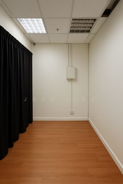 Sim Lim Square, 1 Rochor Canal Road, 366 sqft, Other Retail For Rent, by June Ling, 500224813 - Interior - CommercialGuru.com.sg