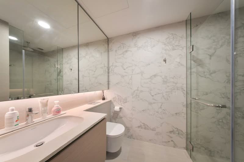 Pasir Ris 8, 8 Pasir Ris Drive 8, 1 Bedroom, 517 sqft, Apartment For Sale, by Natasha Goh, 500224822 - Bathroom - PropertyGuru.com.sg