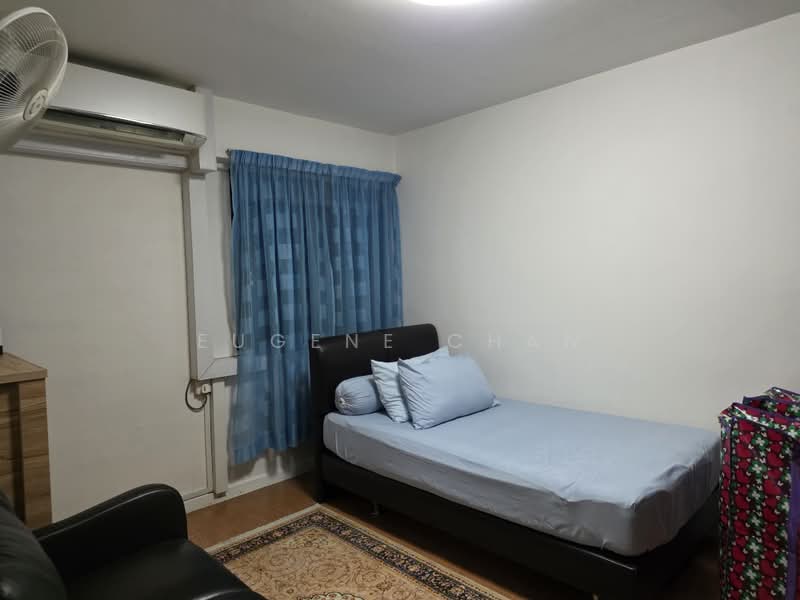157 Lorong 1 Toa Payoh, 157 Lorong 1 Toa Payoh, 2 Bedrooms, 721 sqft, HDB Flat For Sale, by Eugene Chan, 500224826 - Bedroom - PropertyGuru.com.sg
