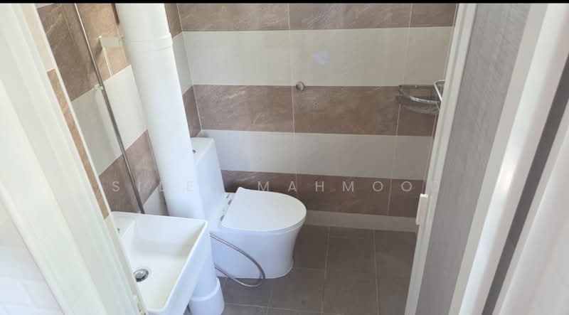 210 Yishun Street 21, 210 Yishun Street 21, Sembawang / Yishun, Room Rental, 100 sqft, HDB Flat For Rent, by Sidek Mahmood, 500224831 - Bathroom - PropertyGuru.com.sg