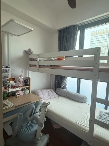 J Gateway, 2 Gateway Drive, 4 Bedrooms, 1,206 sqft, Condominium For Rent, by Cristel Lim 林妏珊, 500224836 - Bedroom - PropertyGuru.com.sg