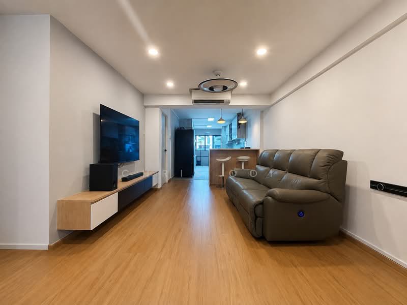710 Yishun Avenue 5, 710 Yishun Avenue 5, 3 Bedrooms, 1,001 sqft, HDB Flat For Sale, by Chris Ooi, 500224842 - Living Room - PropertyGuru.com.sg