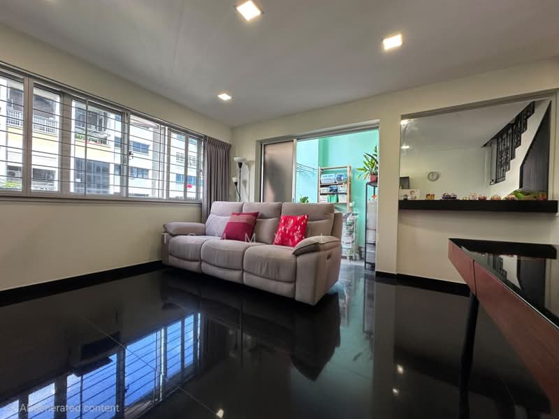 836 Yishun Street 81, 836 Yishun Street 81, 4 Bedrooms, 1,572 sqft, HDB Flat For Sale, by Tommy Lau, 500224851 - Living Room - PropertyGuru.com.sg