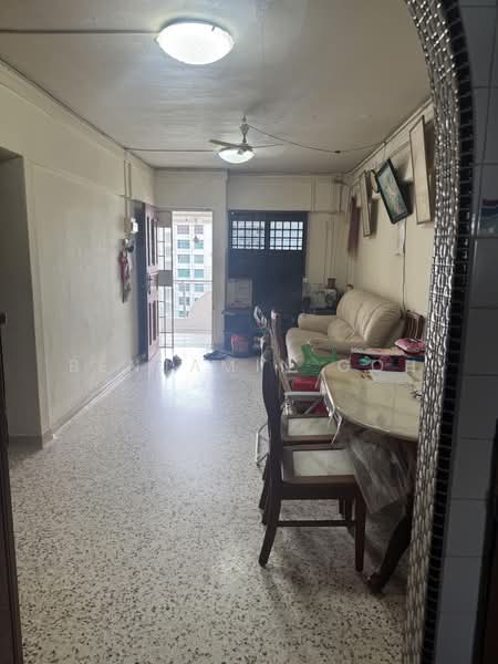 33 Bedok South Avenue 2, 33 Bedok South Avenue 2, 3 Bedrooms, 786 sqft, HDB Flat For Sale, by Benjamin Goh, 500224855 - Living Room - PropertyGuru.com.sg