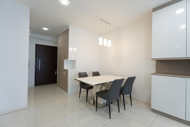 Heron bay, , 4 Bedrooms, 1,281 sqft, Executive Condominium For Sale, by Peggy Ong, 500224859 - Dining Room - PropertyGuru.com.sg