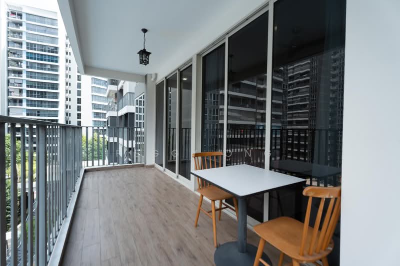 Heron bay, , 4 Bedrooms, 1,281 sqft, Executive Condominium For Sale, by Peggy Ong, 500224859 - Balcony - PropertyGuru.com.sg