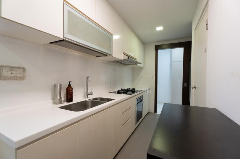 Heron bay, , 4 Bedrooms, 1,281 sqft, Executive Condominium For Sale, by Peggy Ong, 500224859 - Kitchen - PropertyGuru.com.sg