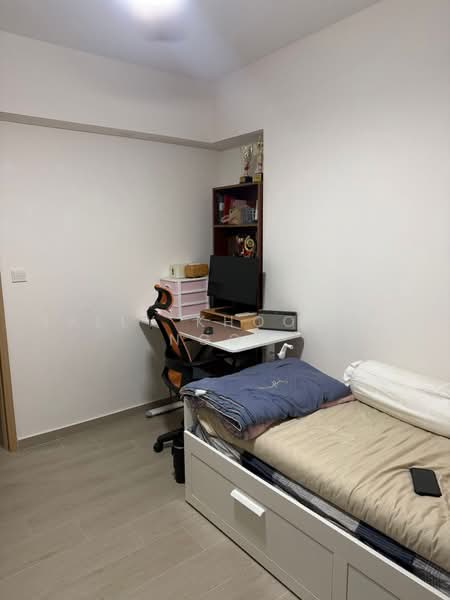 Clementi Ave 6, Clementi Ave 6, Room Rental, 110 sqft, HDB Flat For Rent, by Sally Khoo Mui Ngoh, 500224862 - Bedroom - PropertyGuru.com.sg