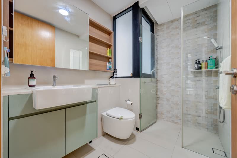 The Trilinq, 28A Jalan Lempeng, 3 Bedrooms, 915 sqft, Condominium For Sale, by Shawn Khoo, 500224864 - Bathroom - PropertyGuru.com.sg