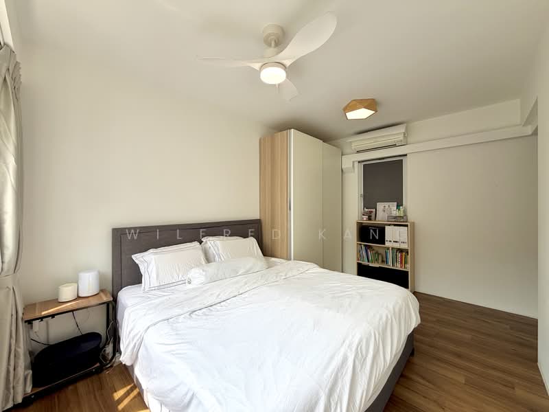 453B Bukit Batok West Avenue 6, 453B Bukit Batok West Avenue 6, 3 Bedrooms, 1,238 sqft, HDB Flat For Sale, by Wilfred Kang, 500224866 - Master Bedroom - PropertyGuru.com.sg