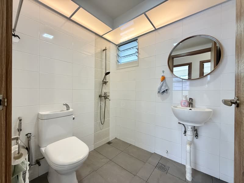 453B Bukit Batok West Avenue 6, 453B Bukit Batok West Avenue 6, 3 Bedrooms, 1,238 sqft, HDB Flat For Sale, by Wilfred Kang, 500224866 - Common Bathroom - PropertyGuru.com.sg