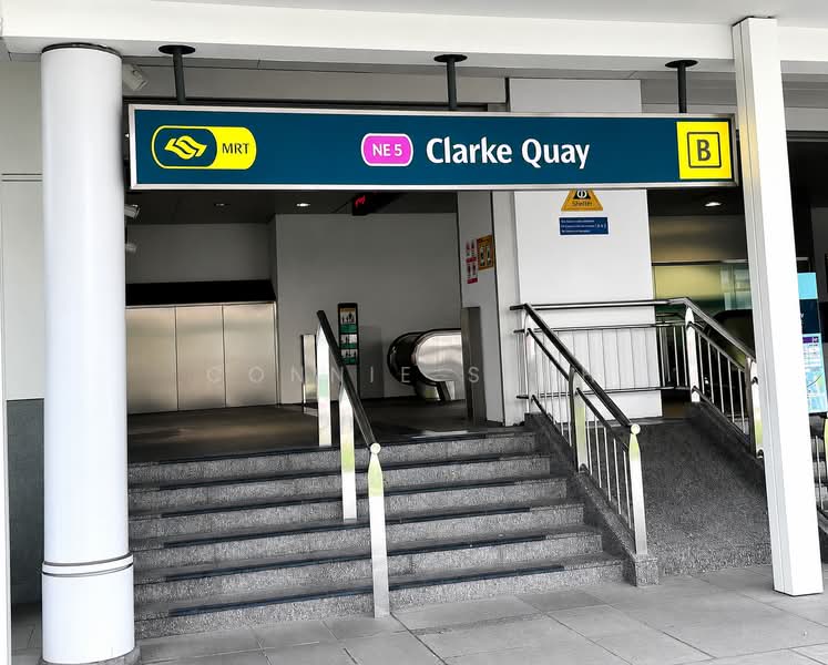Cheap! Rare! Salon / Café Shophouse Near Raffles Place MRT, Boat Quay, 1,248 sqft, Food & Beverage For Rent, by Connie Seah, 500224875 - CommercialGuru.com.sg