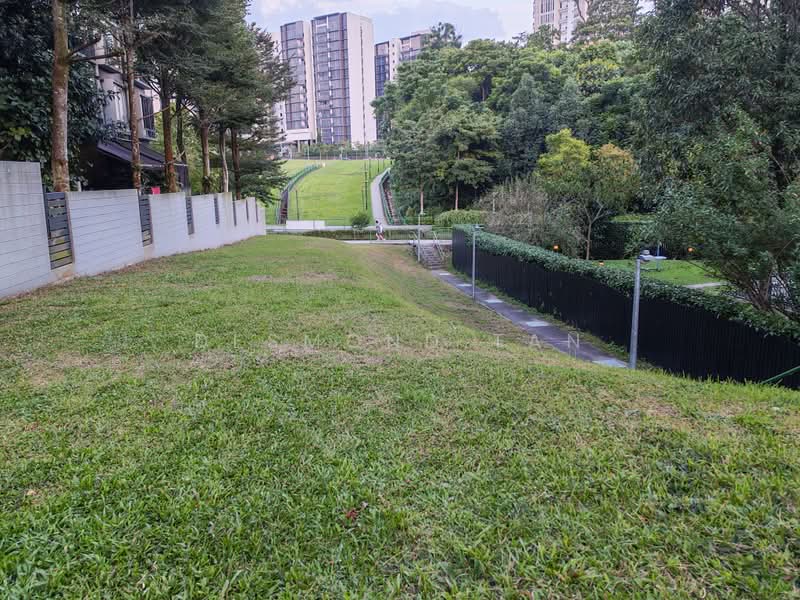 1km to CHIJ, Cashew MRT, $1,590psf, 2 garden, , 3 Bedrooms, 2,000 sqft, Semi-Detached House For Sale, by Desmond Tan, 500224877 - Exterior - PropertyGuru.com.sg