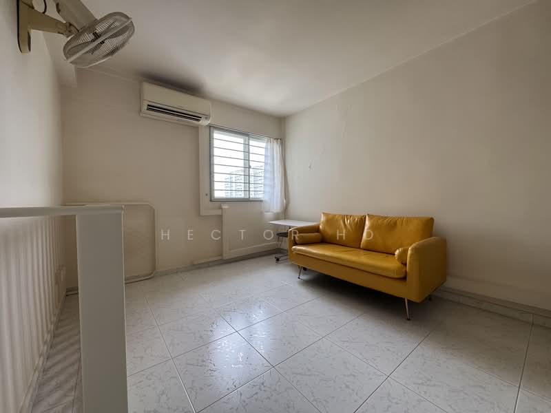 2 Hougang Avenue 3, 2 Hougang Avenue 3, 1 Bedroom, 635 sqft, HDB Flat For Sale, by Hector Ho, 500224880 - Bedroom (Diagonal view) - PropertyGuru.com.sg