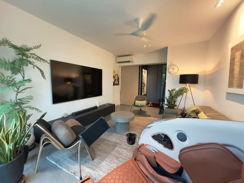 Palm Gardens, 2E Hong San Walk, 3 Bedrooms, 1,205 sqft, Condominium For Sale, by Stacy Tan, 500224886 - Living Room - PropertyGuru.com.sg