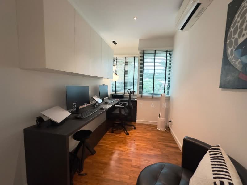 Palm Gardens, 2E Hong San Walk, 3 Bedrooms, 1,205 sqft, Condominium For Sale, by Stacy Tan, 500224886 - Study - PropertyGuru.com.sg