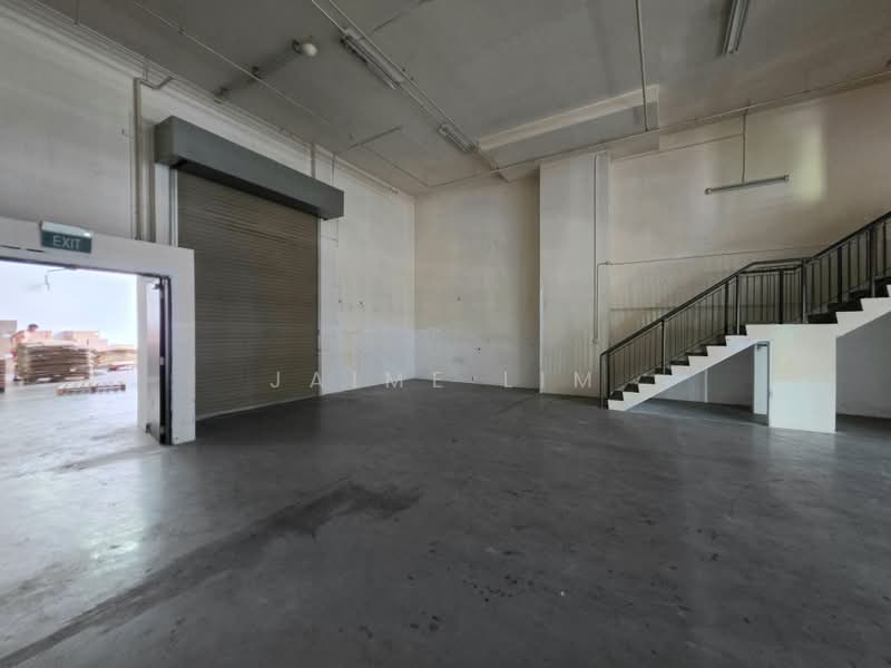 Win5 @ Yishun, 15 Yishun Industrial Street 1, Sembawang / Yishun, 3,154 sqft, Light Industrial (B1) For Sale, by Jaime Lim, 500224888 - production area with roller shutter - CommercialGuru.com.sg