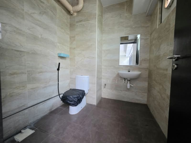 Win5 @ Yishun, 15 Yishun Industrial Street 1, Sembawang / Yishun, 3,154 sqft, Light Industrial (B1) For Sale, by Jaime Lim, 500224888 - toilet - CommercialGuru.com.sg