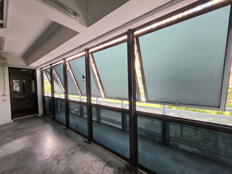 Win5 @ Yishun, 15 Yishun Industrial Street 1, Sembawang / Yishun, 3,154 sqft, Light Industrial (B1) For Sale, by Jaime Lim, 500224888 - with toilet and windows - CommercialGuru.com.sg