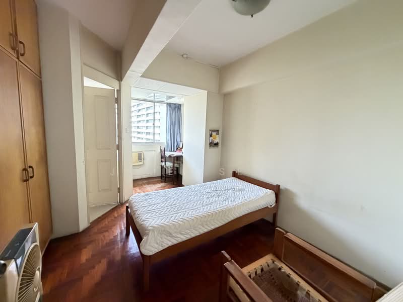 Pandan Valley, 7 Pandan Valley, 4 Bedrooms, 2,669 sqft, Condominium For Sale, by James Seah, 500224892 - Bedroom - PropertyGuru.com.sg