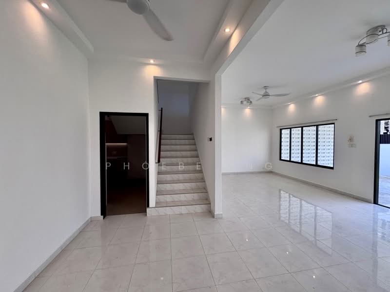 Shamrock Park, 89 Namly Place, 4 Bedrooms, 2,650 sqft, Semi-Detached House For Rent, by Phoebe Ang, 500224921 - PropertyGuru.com.sg