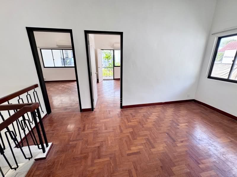 Shamrock Park, 89 Namly Place, 4 Bedrooms, 2,650 sqft, Semi-Detached House For Rent, by Phoebe Ang, 500224921 - PropertyGuru.com.sg