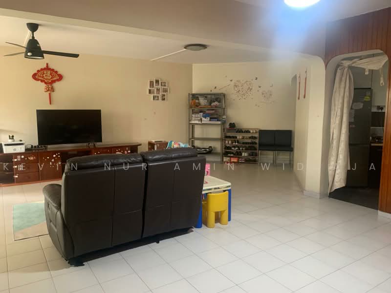 115 Bukit Batok West Avenue 6, 115 Bukit Batok West Avenue 6, 3 Bedrooms, 1,421 sqft, HDB Flat For Sale, by Kevin Nur Amin Widjaja, 500224925 - Living Room - PropertyGuru.com.sg