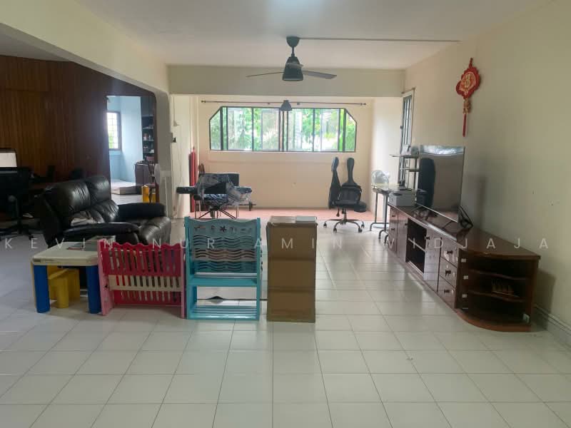 115 Bukit Batok West Avenue 6, 115 Bukit Batok West Avenue 6, 3 Bedrooms, 1,421 sqft, HDB Flat For Sale, by Kevin Nur Amin Widjaja, 500224925 - Living Room - PropertyGuru.com.sg