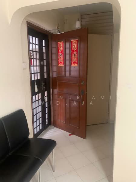 115 Bukit Batok West Avenue 6, 115 Bukit Batok West Avenue 6, 3 Bedrooms, 1,421 sqft, HDB Flat For Sale, by Kevin Nur Amin Widjaja, 500224925 - Entrance - PropertyGuru.com.sg