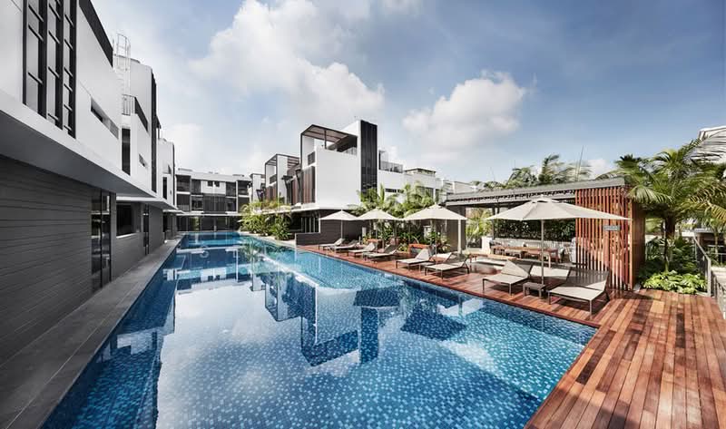 Alana, Sunrise Terrace, Seletar / Yio Chu Kang, 4 Bedrooms, 3,358 sqft, Terraced House For Sale, by Selena Ang, 500224926 - Pool - PropertyGuru.com.sg