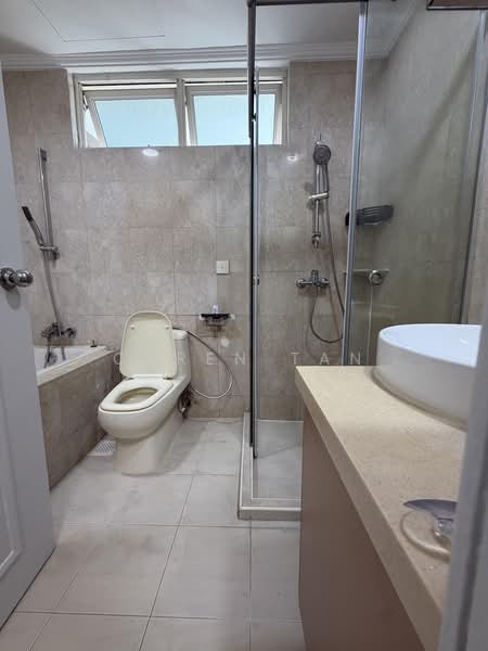 Oleander Towers, 911 Lorong 1 Toa Payoh, Room Rental, 180 sqft, Apartment For Rent, by Caren Tan, 500224929 - Master attached Bathroom - PropertyGuru.com.sg