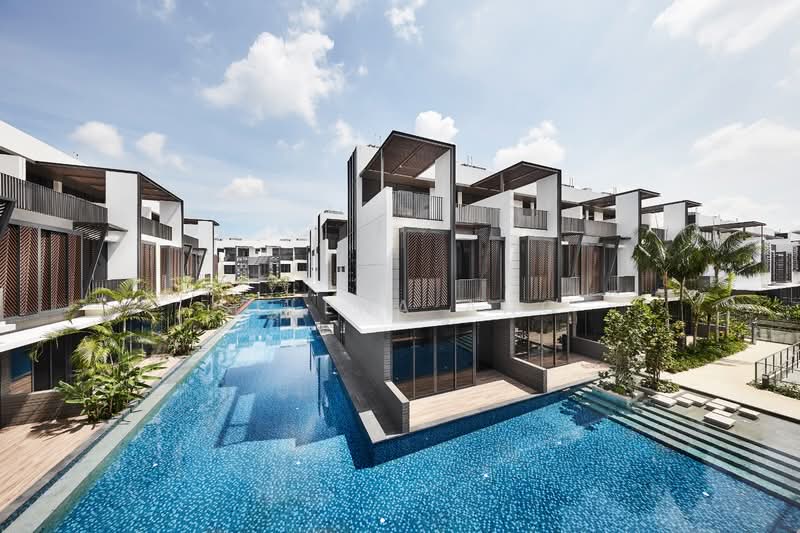 Alana, Sunrise Terrace, Seletar / Yio Chu Kang, 4 Bedrooms, 3,122 sqft, Terraced House For Sale, by Selena Ang, 500224934 - Exterior - PropertyGuru.com.sg