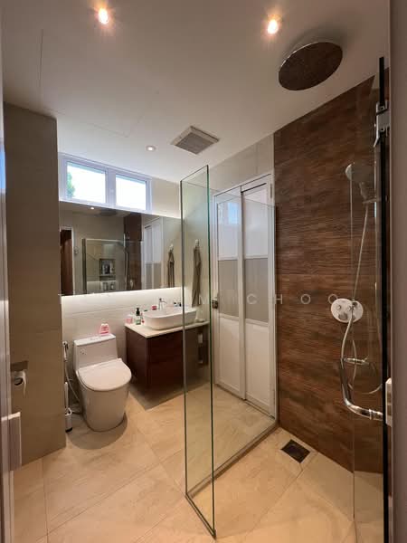 Sin Ming Plaza, 2 Sin Ming Road, 2 Bedrooms, 1,055 sqft, Apartment For Sale, by Tan Kim Choo, 500224937 - Master Bathroom - PropertyGuru.com.sg