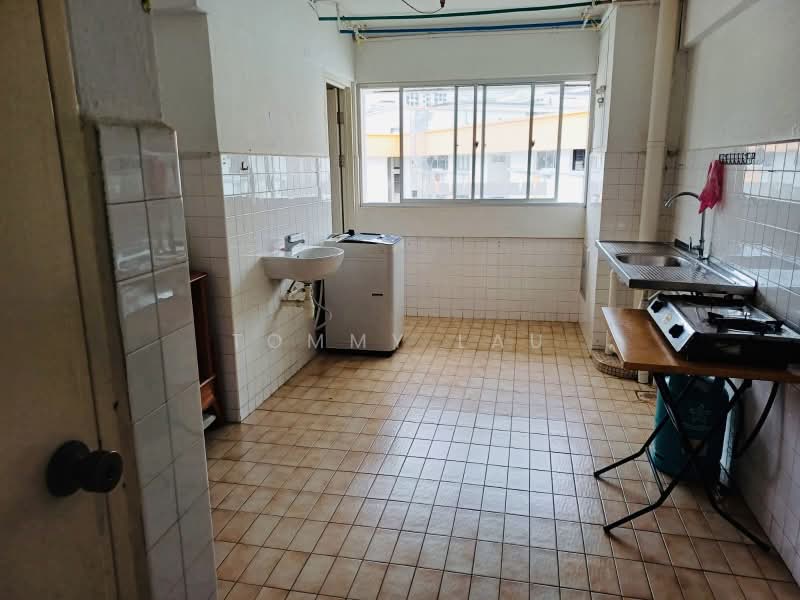 684 Hougang Avenue 8, 684 Hougang Avenue 8, 2 Bedrooms, 689 sqft, HDB Flat For Rent, by Tommy Lau, 500224941 - PropertyGuru.com.sg